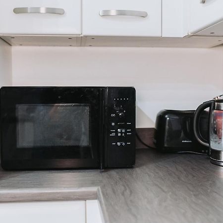 Deluxe 2 Bed Flat In Patchway Near Aztec West And Cribbs Causeway Bristol Lägenhet Exteriör bild