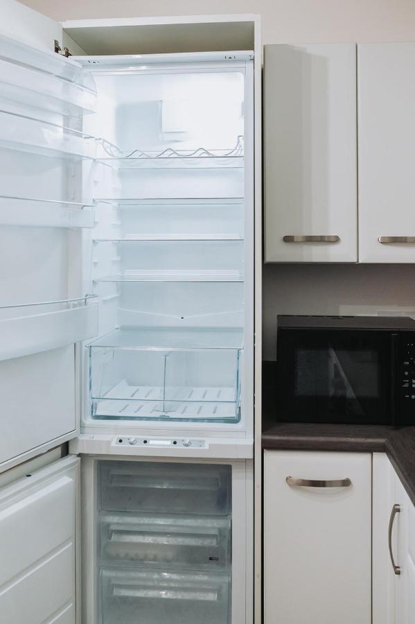 Deluxe 2 Bed Flat In Patchway Near Aztec West And Cribbs Causeway Bristol Lägenhet Exteriör bild